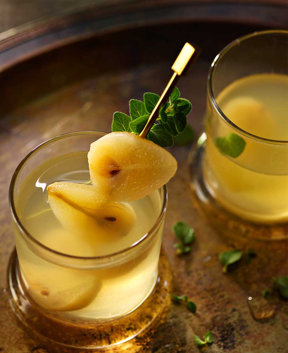 Fall drinks pears and rum cocktails for autumn